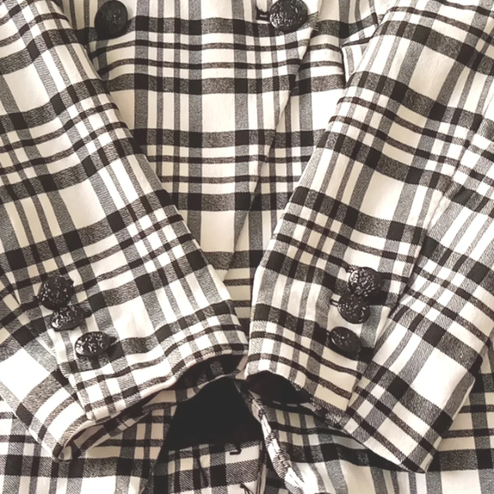 Maison D' Amelie Paris Black & White Blazer EUC